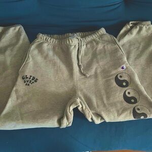Glide Surf Co. - Champion - Grey loose fit Men’s Medium sweat pants